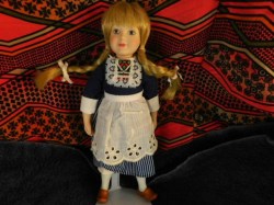 9.5 IN PORCELAIN INTNL DUTCH, IRISH OR GERMAN  DOLL, STAND, DANBURY MINT, COA CHOICE